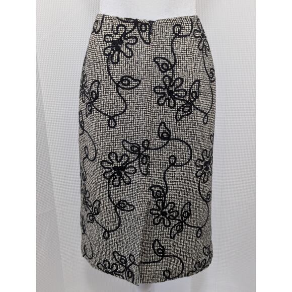 NWOT! TALBOTS! FAB WOOL BLEND FLORAL EMBROIDERY BLACK, CREAM SKIRT! SZ 6 - Picture 5 of 8